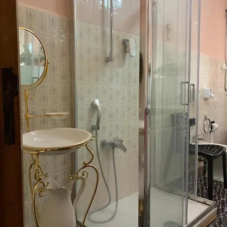 Chenno Hotel Subbiano