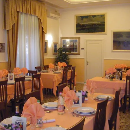 Hotel Chenno Subbiano